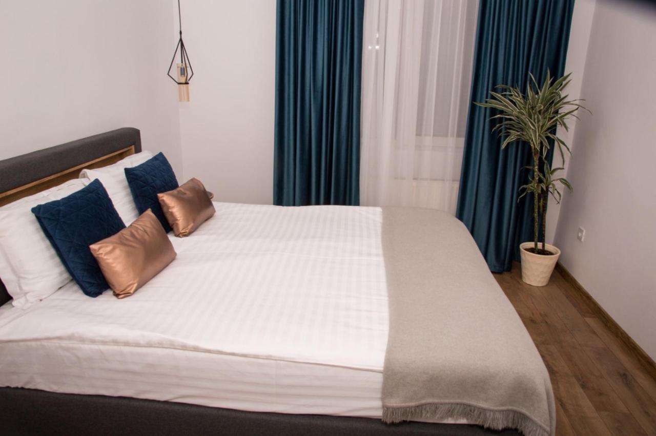 Pension Delia Gardens Тимишоара Экстерьер фото